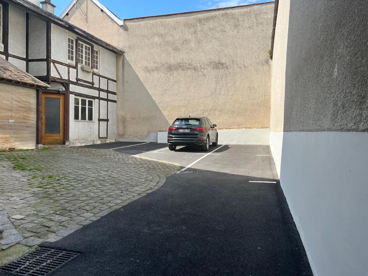 Chic Appartement Type 4 / Parking Prive Reims Bagian luar foto